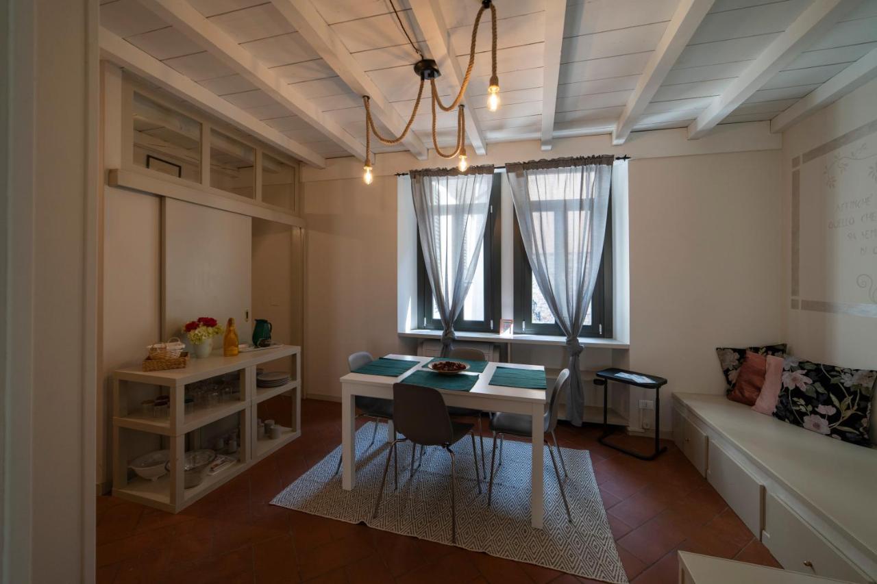Homo Homini Lupus Apartman Brescia megye Kültér fotó