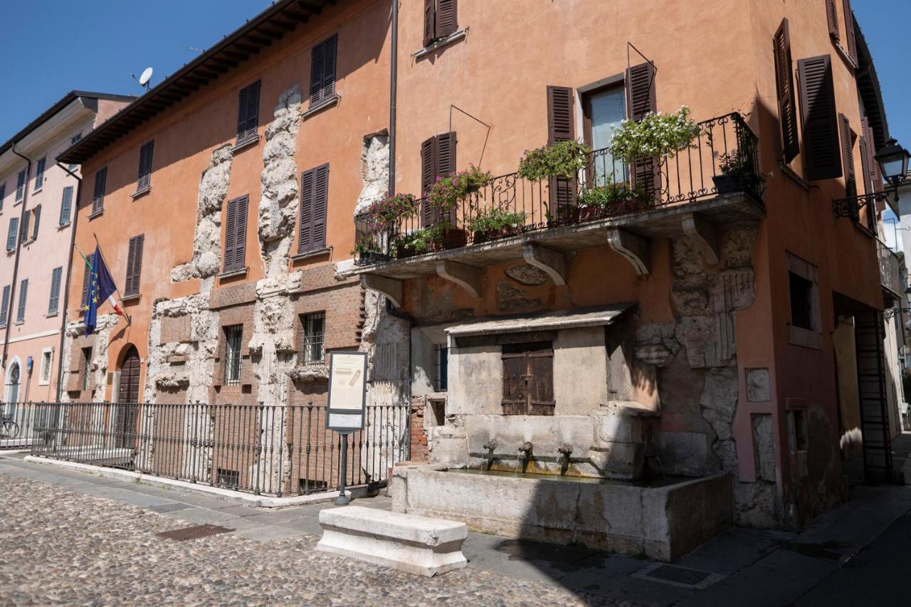 Homo Homini Lupus Apartman Brescia megye Kültér fotó
